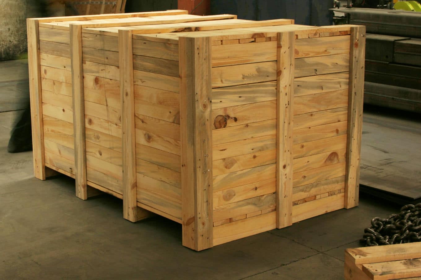 drewniana skrzynia transportowa